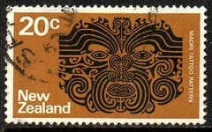 05448 Nova Zelândia 529 Totem Maori U (b)