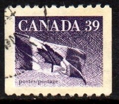 07961 Canada 1131 Bandeira Nacional U (b)