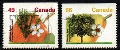 08027 Canada 1293a + 1295a Árvores Frutíferas Flores U