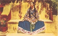 16723 Cartão Postal Antigo Pintura Mulher do Estado de Michoacan México