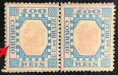 Brasil (79E) Tintureiro 100 réis azul e vermelho par com um dos selos com variedade CORRBIO ao invés de CORREIO NN