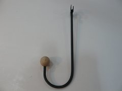 Gancho Metal con bolita de madera - comprar online