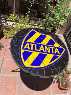 Mesa Mosaiqueada. Diseño Atlanta. Apta Exterior. 60 x 70 cm. en internet