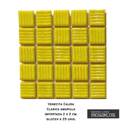 Venecitas Calida: Amarilla Plena Papel 2 x 2 cm - comprar online