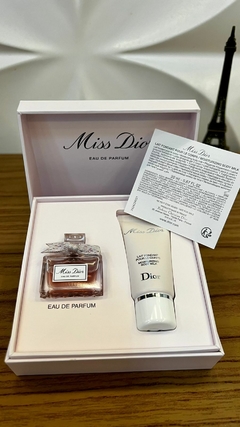 Kit Miss Dior Parfum Mini 5 ml + Creme Hidratante 20ml