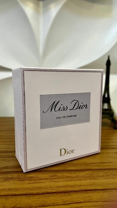 Kit Miss Dior Parfum Mini 5 ml + Creme Hidratante 20ml na internet
