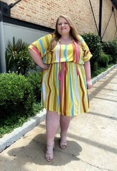 VESTIDO CURTO DE VISCOSE AMARELO ESTAMPADO