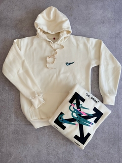 Nike off hotsell white moletom