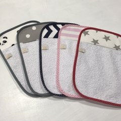 Babitas de toalla con aplique de tela - mini baby - accesorios para bebés
