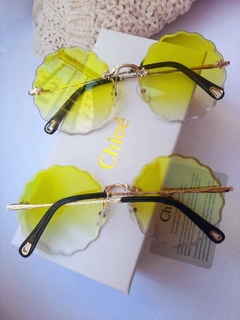 Oculos de sol Chloe Rosie Petite Flower - comprar online
