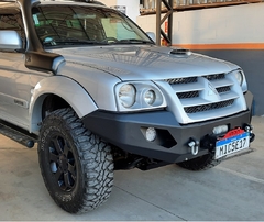 PARA-CHOQUE DIANTEIRO PAJERO SPORT 2007 A 2011