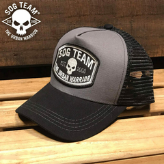 GORRA TRUCKER - SOG TEAM® LOGO GRIS/NEGRO