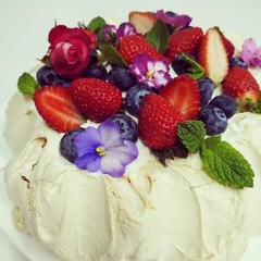 Pavlova de Frutas Vermelhas na internet