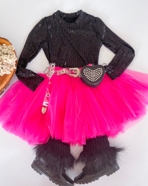 Conjunto de saia tutu e blusa paete preta
