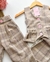 Conjunto de calça e colete xadrez com detalhes rosa - Estilosa Kids / Loja Online Moda Infantil