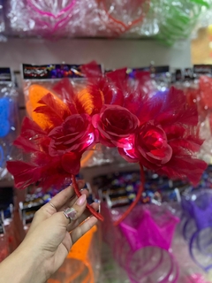 Vincha Flores y Plumas LED - tienda online