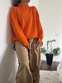 Sweater Olivia naranja en internet