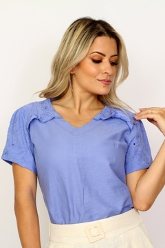 29721-BLUSA VOIL BORDADO LILÁS - comprar online