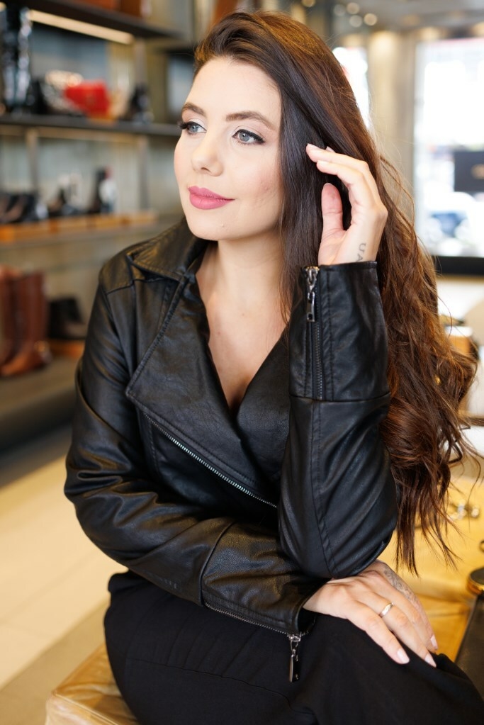 Jaqueta de hotsell couro codigo girl