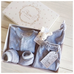 Ajuar Plush Premium gris Melange x 5 piezas. - tienda online