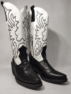 Bota Texana Larga BLACK AND WHITE.