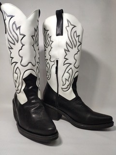 Bota Texana Larga BLACK AND WHITE. - comprar online