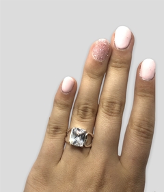 Anillo de plata con piedra blanca new arrivals