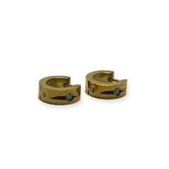 3307 Aro Cubano Dorado con Cubic Acero Quirrujico Dorado ( 14MM X 5MM) en internet