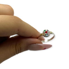 NAR 1 Anillo Frutilla Con Piedras - Variedad Colores Plata y Oro