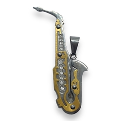 5002 Dije Saxofon / Ultimas Unidades (55x20 mm) Acero Quirúrgico Dorado