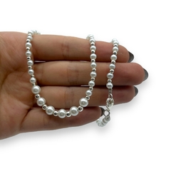 VOL-103 Conjunto Perlas de Vidrio Degrade Blancas Acero Blanco