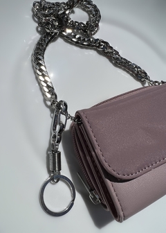 Billetera Mini Pocket Chain Lila