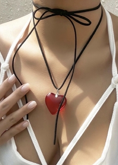 Red Corazón Necklace (corazón)
