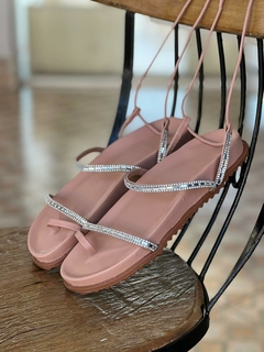 Imagem do Sandália Papete Birken Amarração Strass