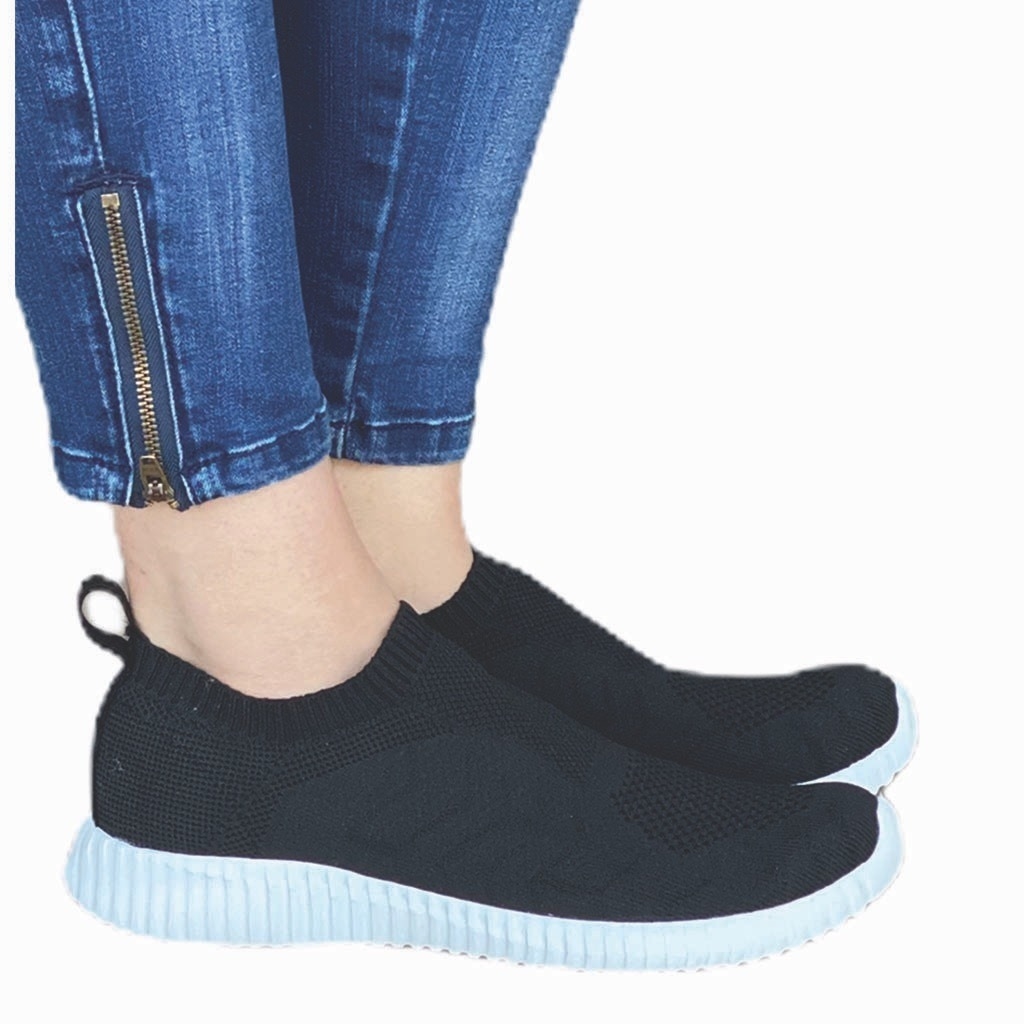 Zapatillas Mujer Elastizadas Negras orbita Art 110