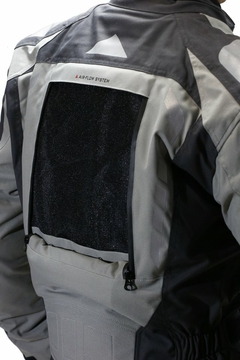 Campera ADV Tri-Tech con protecciones D3O