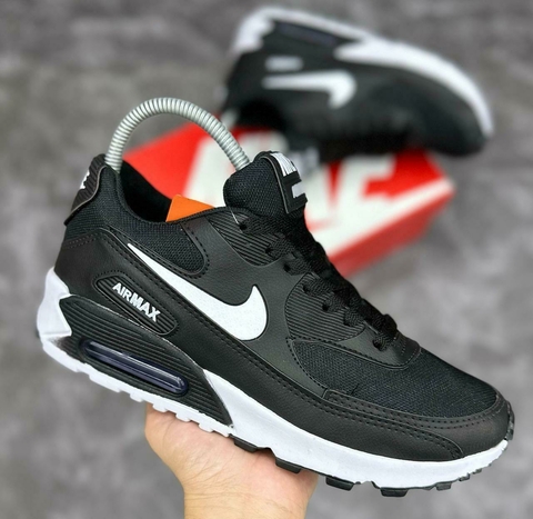 Nike 90 preto e branco clearance