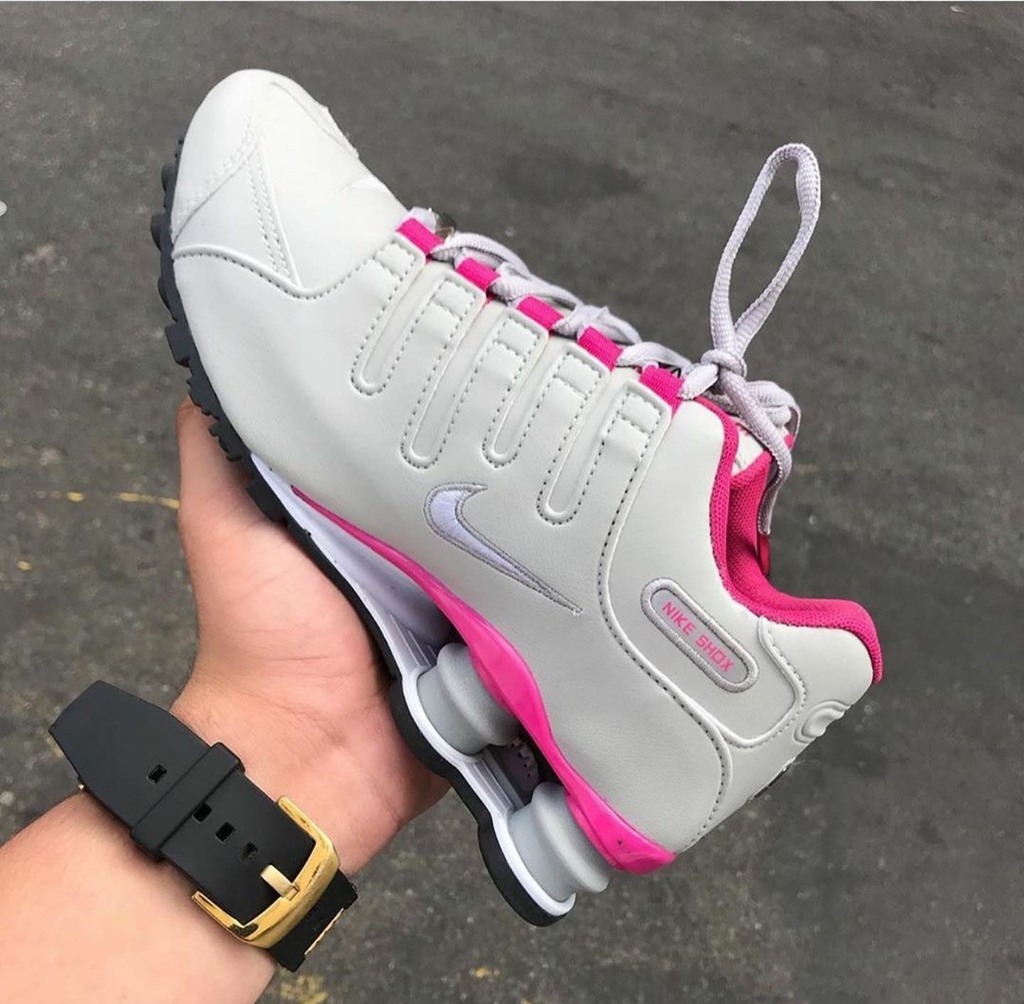 Nike shox sales homme rose