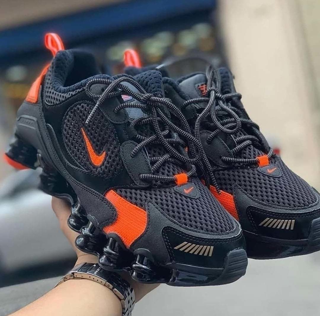 Nike shox 12 molas TL 2020 preto/laranja - Griffeborges