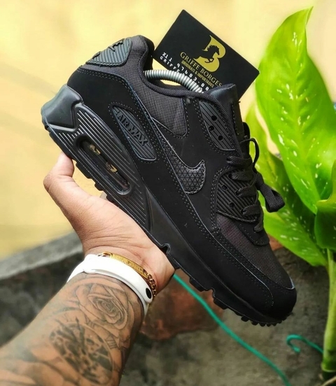 air max 90 preto camurça