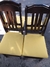 mesa marrom com 4 cadeiras estofado amarelos em tecido sarja 1.20 X 0,80 - Caldeira Casa De Móveis 