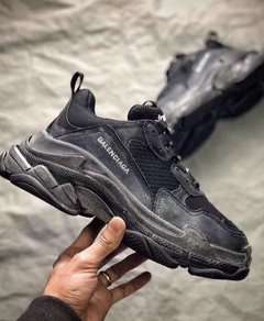 Balenciaga triple s all black