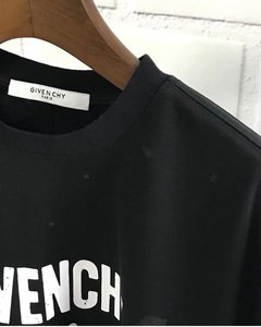 Givenchy na internet