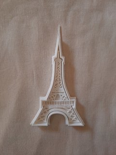 Cortante torre Eiffel de 13x7cm con sello