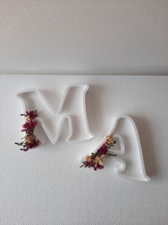 Letras Carameleras MA con flores - comprar online