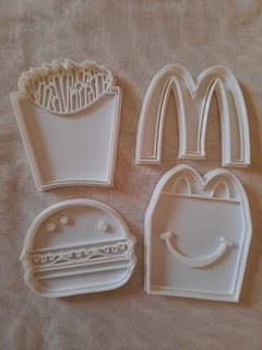 Set de 4 cortantes con sello Mc Donald´s