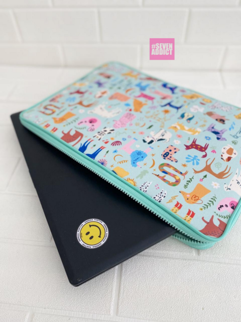 FUNDA NOTEBOOK PERRITOS