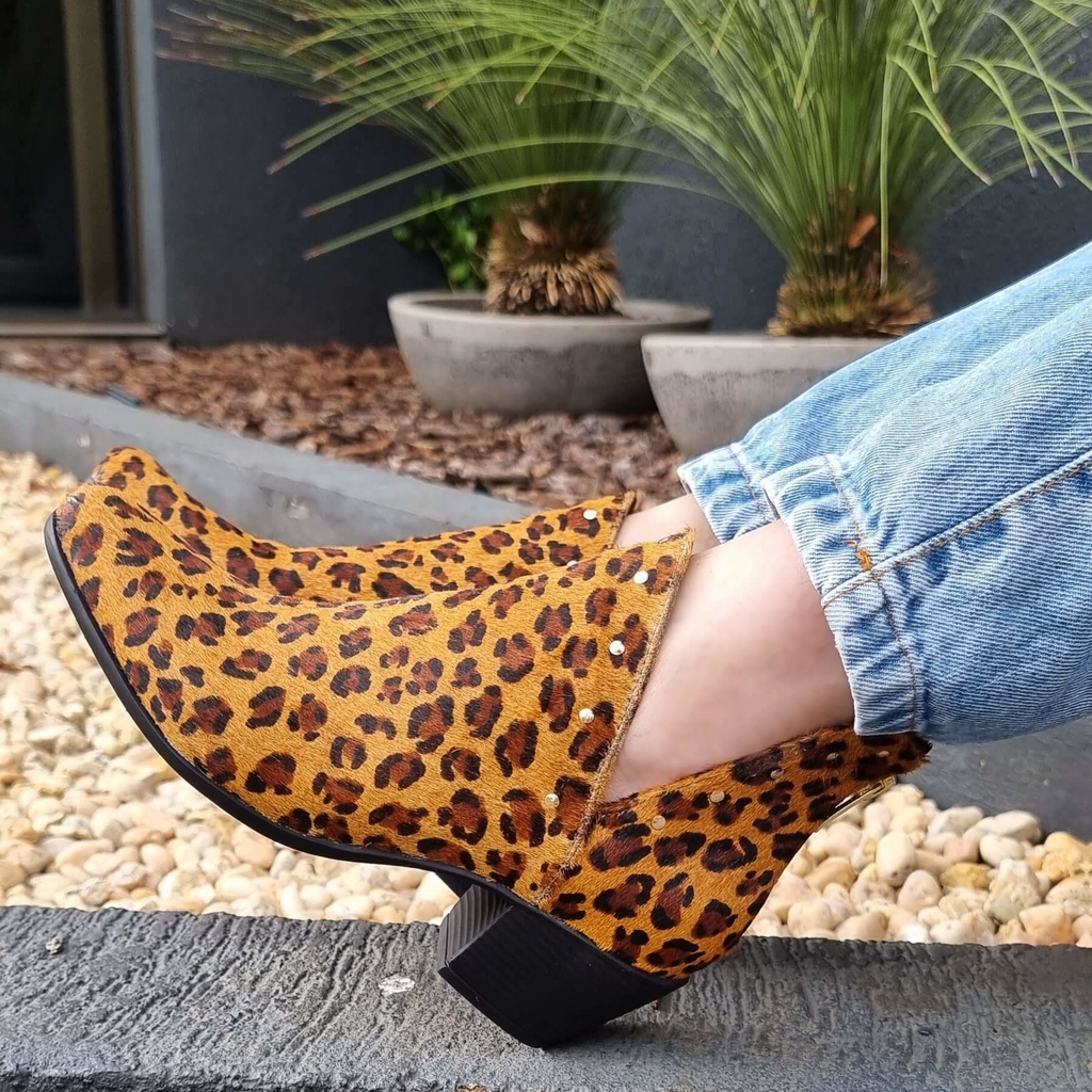 Ankle Boot Western Pelo Onça | Sapatos e Botas