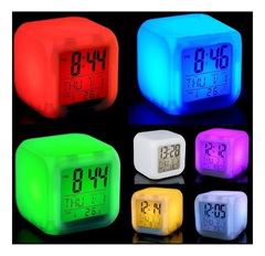 Reloj Despertador Cubo con Luz LED Colores Digital - comprar online