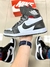 Nike Air Jordan 1 Branco/Preto/Vermelho